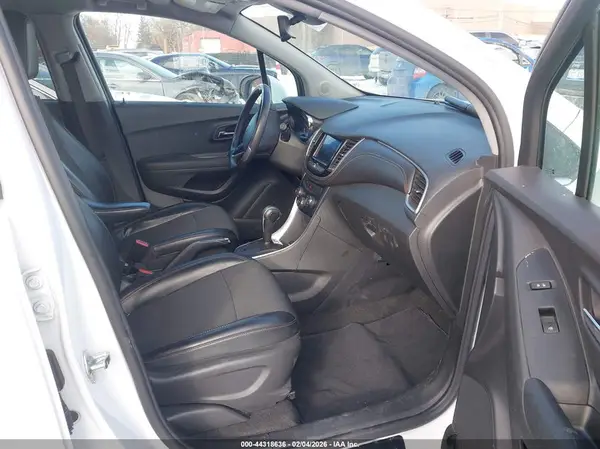 3GNCJLSB7LL278760 2020 CHEVROLET TRAX - Image 8