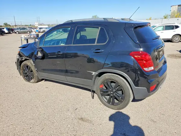 3GNCJLSB7LL288110 2020 CHEVROLET TRAX - Image 2