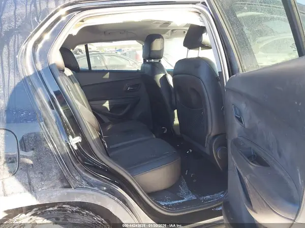 3GNCJLSB7LL306363 2020 CHEVROLET TRAX - Image 8