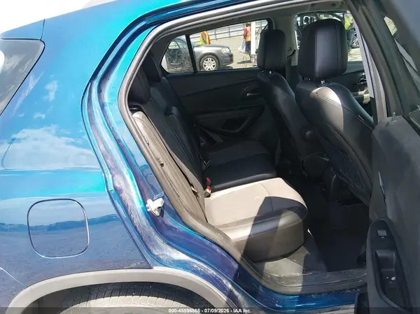 3GNCJLSB7LL311160 2020 CHEVROLET TRAX - Image 8