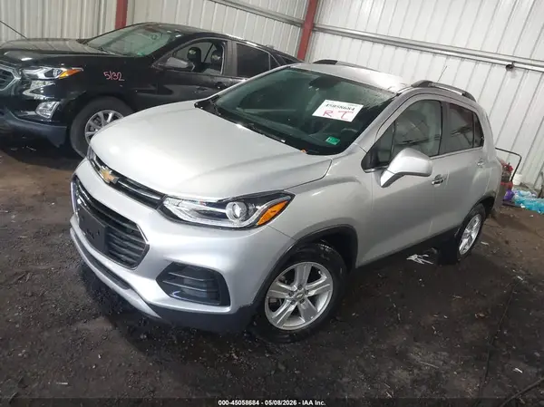 3GNCJLSB7LL326645 2020 CHEVROLET TRAX - Image 2