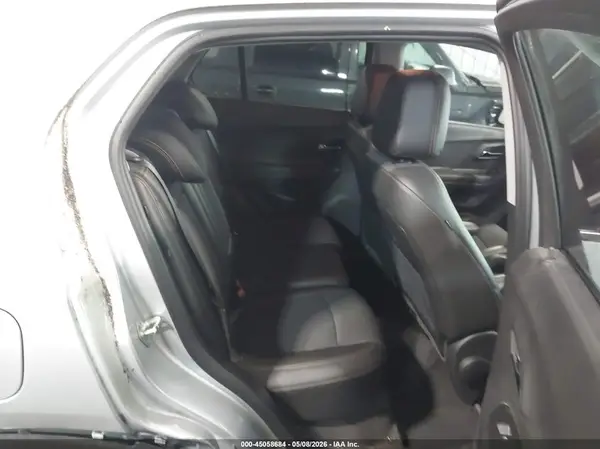 3GNCJLSB7LL326645 2020 CHEVROLET TRAX - Image 8