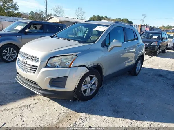 3GNCJLSB8GL142224 2016 CHEVROLET TRAX - Image 2