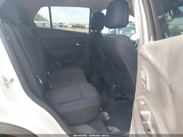 3GNCJLSB8GL165714 2016 CHEVROLET TRAX - Image 8