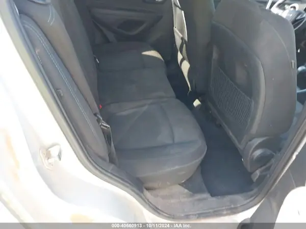 3GNCJLSB8GL165793 2016 CHEVROLET TRAX - Image 8