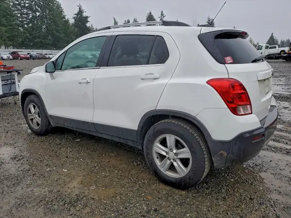 3GNCJLSB8GL167530 2016 CHEVROLET TRAX - Image 2