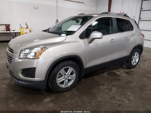 3GNCJLSB8GL248351 2016 CHEVROLET TRAX - Image 2