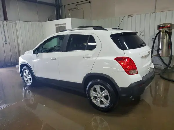 3GNCJLSB8GL254456 2016 CHEVROLET TRAX - Image 2