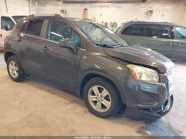 3GNCJLSB8GL260323 2016 CHEVROLET TRAX - Image 1