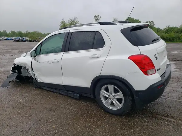 3GNCJLSB8GL269698 2016 CHEVROLET TRAX - Image 2