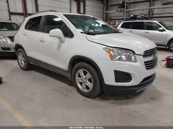 3GNCJLSB8GL274769 2016 CHEVROLET TRAX - Image 1