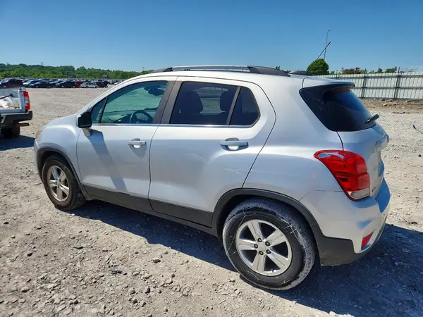 3GNCJLSB8HL131953 2017 CHEVROLET TRAX - Image 2