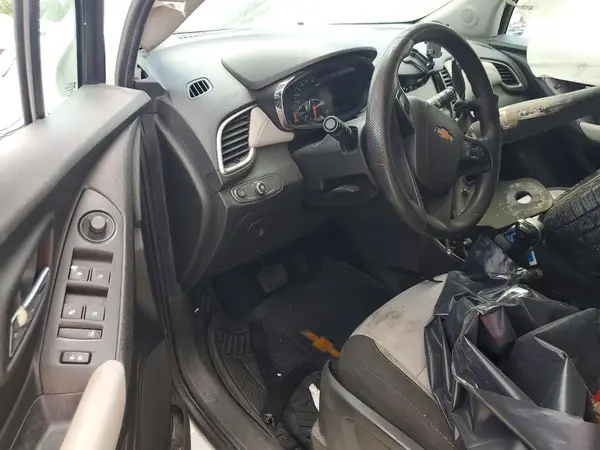 3GNCJLSB8HL142693 2017 CHEVROLET TRAX - Image 8