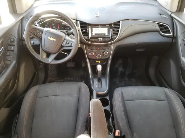 3GNCJLSB8HL143763 2017 CHEVROLET TRAX - Image 8