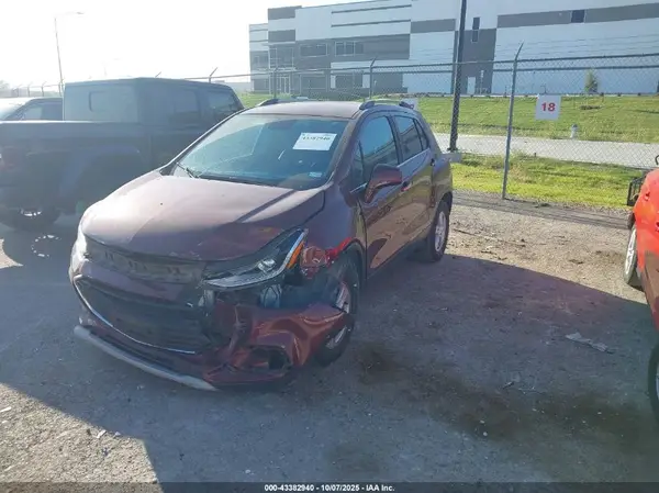 3GNCJLSB8HL151457 2017 CHEVROLET TRAX - Image 2
