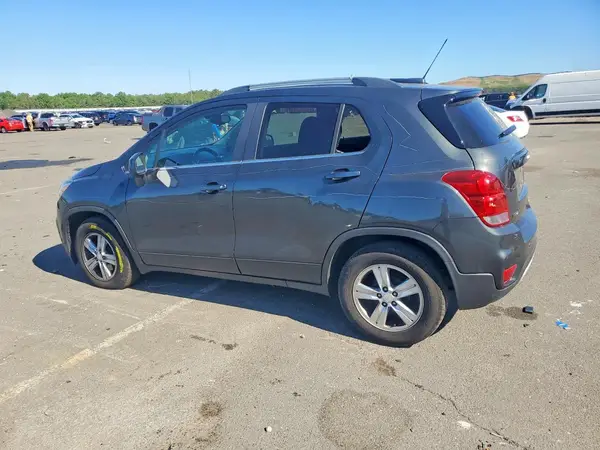 3GNCJLSB8HL154486 2017 CHEVROLET TRAX - Image 2