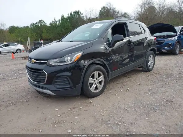 3GNCJLSB8HL165522 2017 CHEVROLET TRAX - Image 2