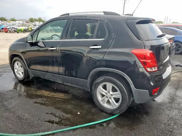 3GNCJLSB8HL182353 2017 CHEVROLET TRAX - Image 2