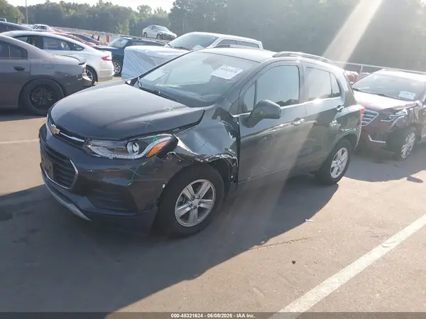 3GNCJLSB8HL219045 2017 CHEVROLET TRAX - Image 2