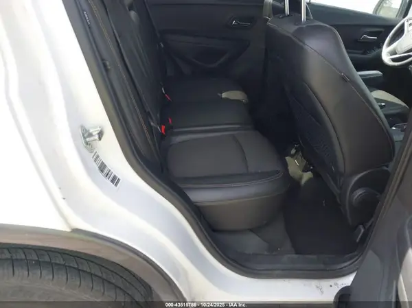 3GNCJLSB8HL227940 2017 CHEVROLET TRAX - Image 8