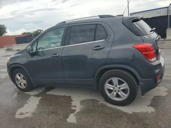3GNCJLSB8HL231471 2017 CHEVROLET TRAX - Image 2