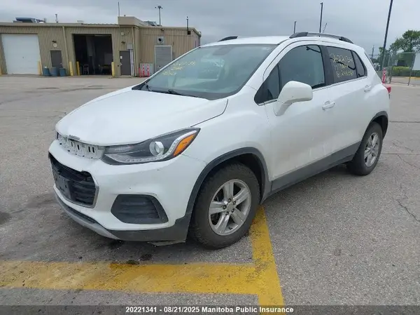3GNCJLSB8HL246584 2017 CHEVROLET TRAX - Image 2