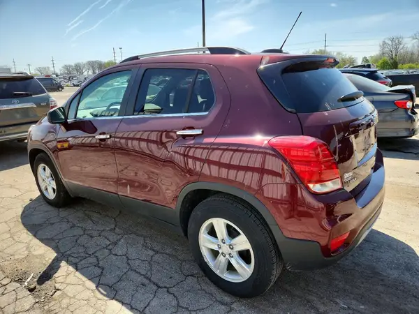 3GNCJLSB8HL270366 2017 CHEVROLET TRAX - Image 2
