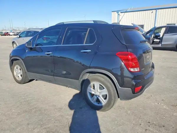 3GNCJLSB8HL271209 2017 CHEVROLET TRAX - Image 2