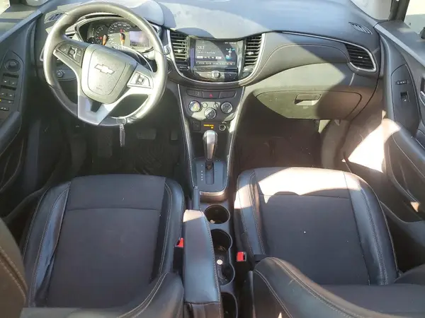 3GNCJLSB8HL271209 2017 CHEVROLET TRAX - Image 8