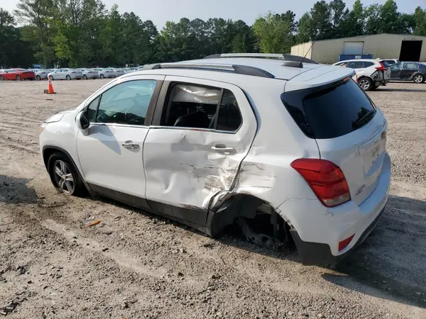 3GNCJLSB8HL273980 2017 CHEVROLET TRAX - Image 2