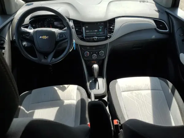 3GNCJLSB8HL281965 2017 CHEVROLET TRAX - Image 8