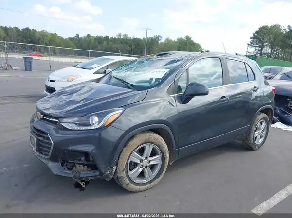 3GNCJLSB8HL287510 2017 CHEVROLET TRAX - Image 2