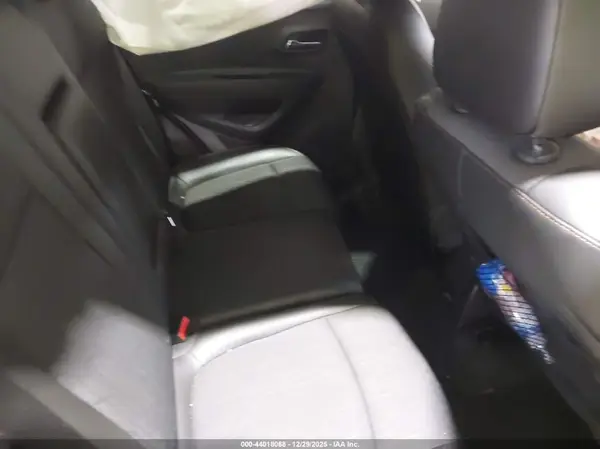 3GNCJLSB8JL150038 2018 CHEVROLET TRAX - Image 8