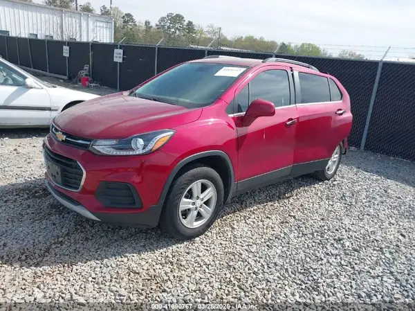 3GNCJLSB8JL158656 2018 CHEVROLET TRAX - Image 2