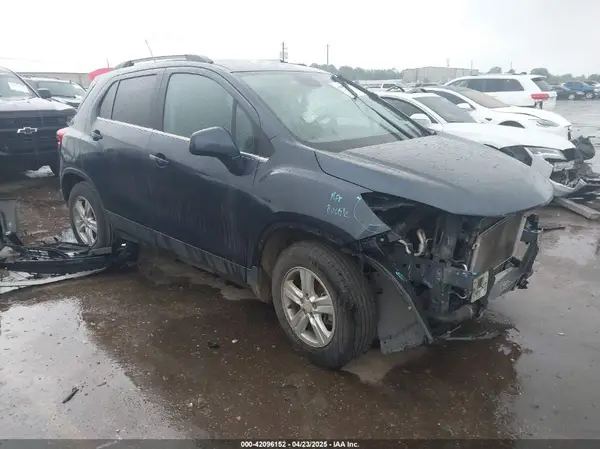 3GNCJLSB8JL187056 2018 CHEVROLET TRAX - Image 1