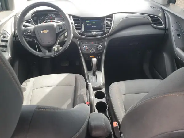 3GNCJLSB8JL190104 2018 CHEVROLET TRAX - Image 8