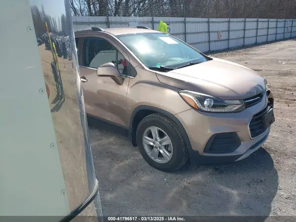 3GNCJLSB8JL207404 2018 CHEVROLET TRAX - Image 1