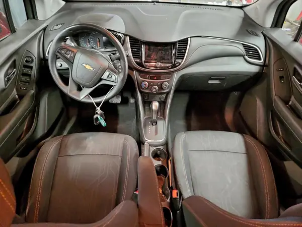 3GNCJLSB8JL255128 2018 CHEVROLET TRAX - Image 8