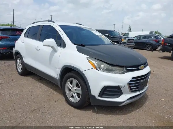 3GNCJLSB8JL258109 2018 CHEVROLET TRAX - Image 1