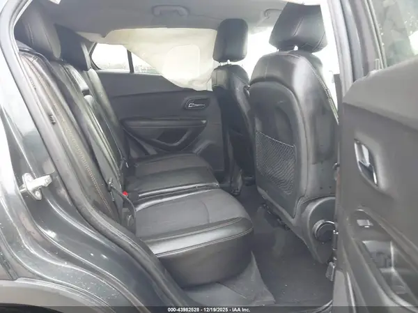 3GNCJLSB8JL263407 2018 CHEVROLET TRAX - Image 8