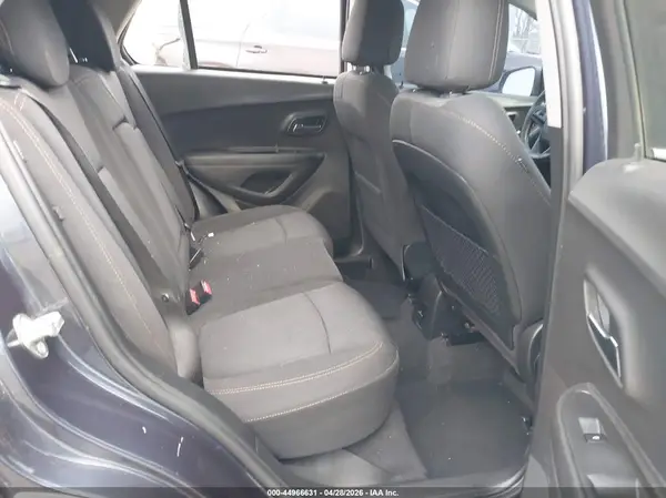 3GNCJLSB8JL282877 2018 CHEVROLET TRAX - Image 8