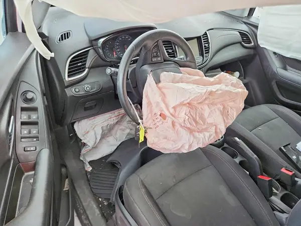 3GNCJLSB8JL292387 2018 CHEVROLET TRAX - Image 8