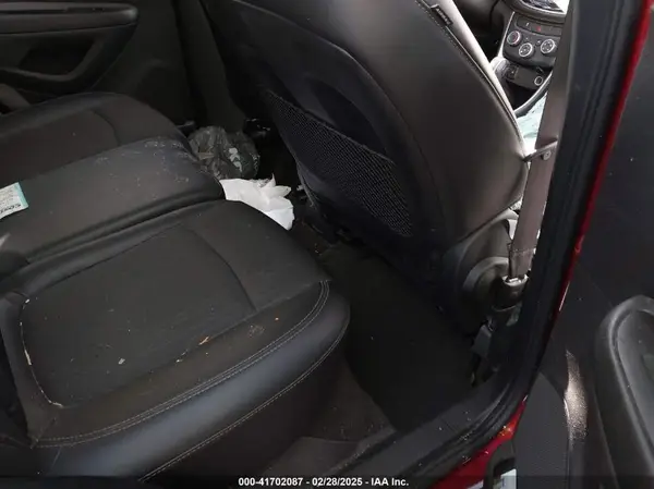 3GNCJLSB8JL312525 2018 CHEVROLET TRAX - Image 8