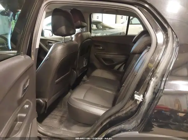 3GNCJLSB8JL336064 2018 CHEVROLET TRAX - Image 8