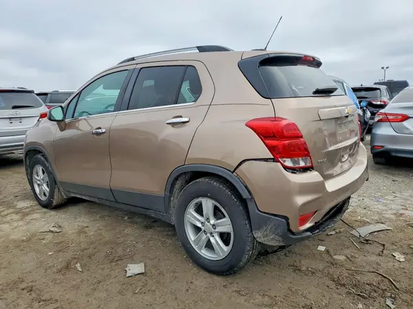 3GNCJLSB8JL336582 2018 CHEVROLET TRAX - Image 2
