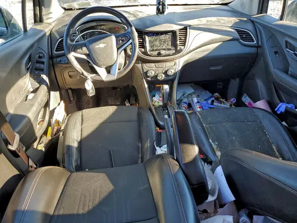 3GNCJLSB8JL349560 2018 CHEVROLET TRAX - Image 8