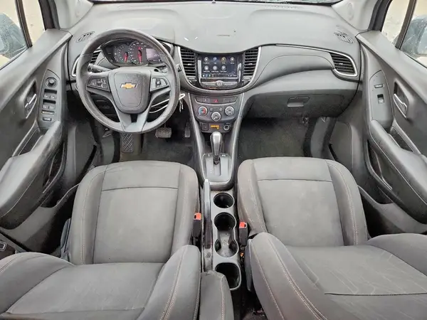 3GNCJLSB8JL350840 2018 CHEVROLET TRAX - Image 8