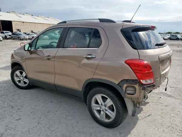 3GNCJLSB8JL371543 2018 CHEVROLET TRAX - Image 2