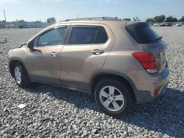 3GNCJLSB8JL386981 2018 CHEVROLET TRAX - Image 2