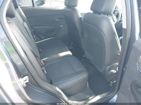 3GNCJLSB8JL406825 2018 CHEVROLET TRAX - Image 8